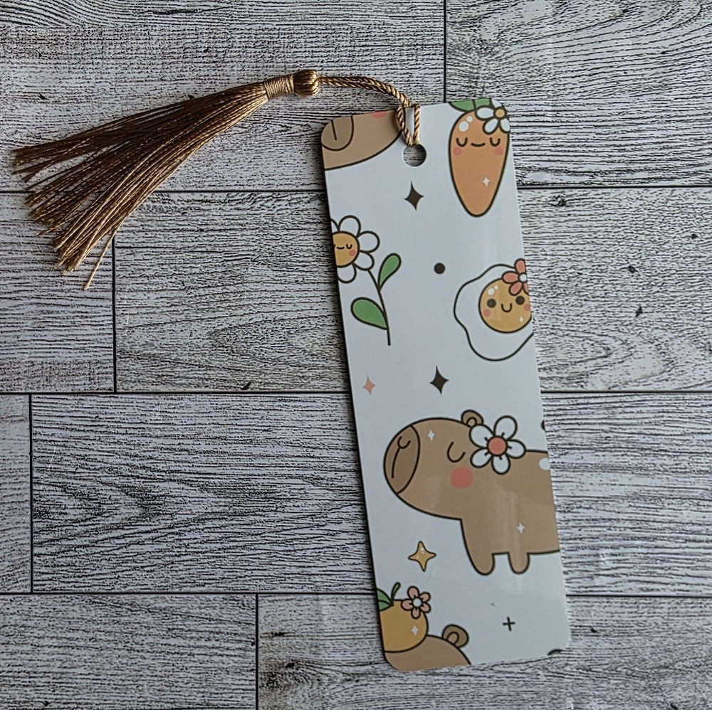 Cute Capybara Metal Bookmark – Kawaii Gift for Readers & Animal Lovers
